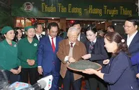 Cửa hàng đại lý Chè Hảo Đạt tại Số 5 Vĩnh Hồ Hà Nội - không gian thưởng trà